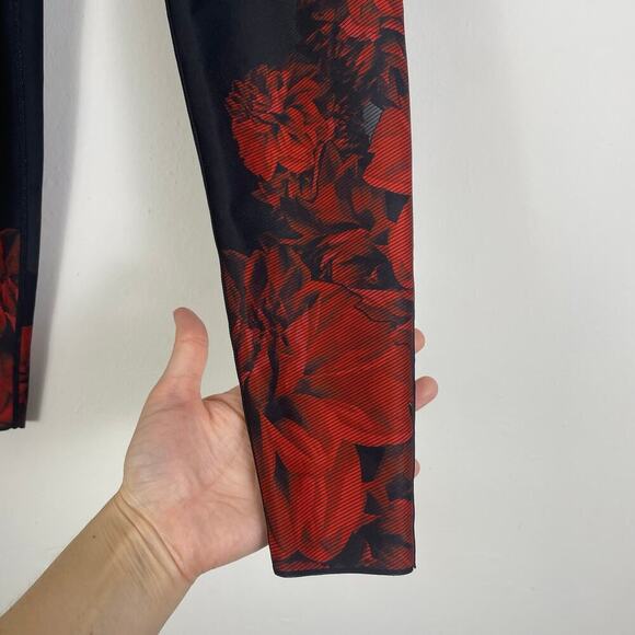 Ultracor Moody Dahlia Side Print Ultra High Legging Size SMALL - Picture 3 of 9